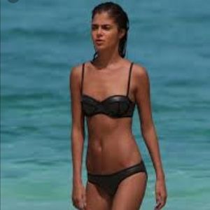 NWOT triangl Milly bikini in black XL